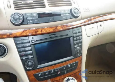 2009 Mercedes-Benz E350 z USA, uszkodzony, nr VIN WDBUF56X29B379973